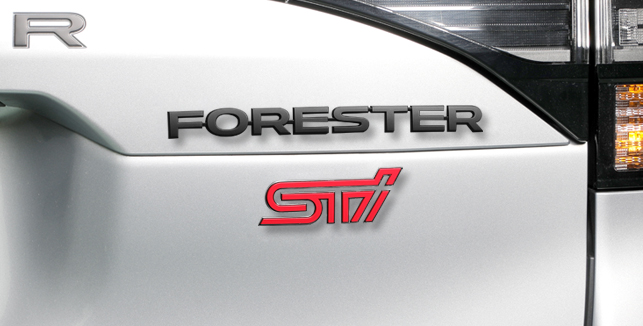 26款森林人 FORESTER STI尾门标