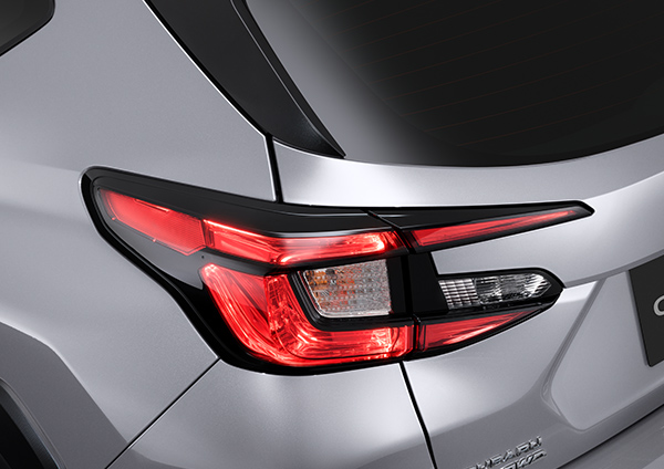 CROSSTREK　带紧急制动警示灯的LED组合尾灯